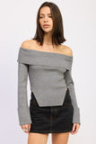 RIBBED OFF SHOULDER SWEATER WITH ZIPPER